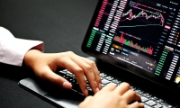 每日龙虎榜  商品期货综合指数上涨043% 日内资金净流出3239亿元