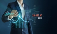 谷子经济发力！名创优品三季度毛利率升至近45% 二次元类目销售环比增五成